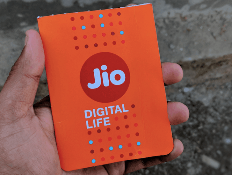 Brookfield Expects to Close Reliance Jio Tower Acquisition reliance jio ₹3227 annual prepaid plans